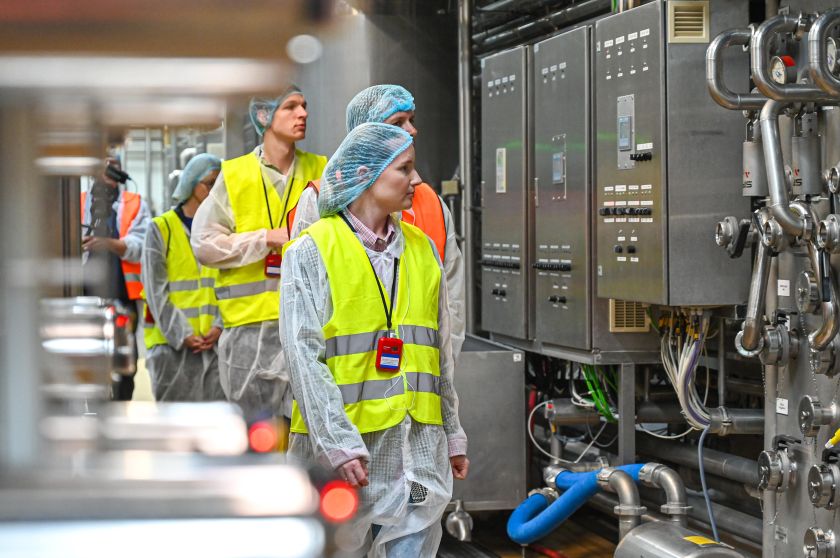 
Panevėžyje vykusio ATVIROS PRAMONĖS SAVAITGALIO 2024 įspūdžiai: per dieną ištirpusios vietos į ekskursijas ir augantis populiarumas                