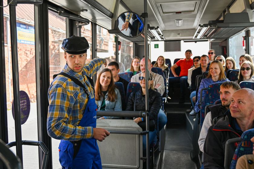 
Panevėžyje vykusio ATVIROS PRAMONĖS SAVAITGALIO 2024 įspūdžiai: per dieną ištirpusios vietos į ekskursijas ir augantis populiarumas                