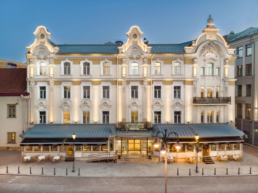 
Prestižiniuose prabangiausių pasaulio viešbučių apdovanojimuose – net treji laurai sostinės viešbučiui                