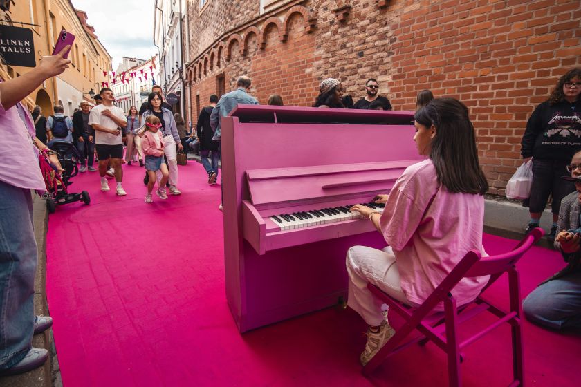 „Vilnius Pink Soup Fest“: rekordinis dalyvių skaičius, milžiniškas paradas ir užuominos apie būtinybę ilginti festivalio trukmę