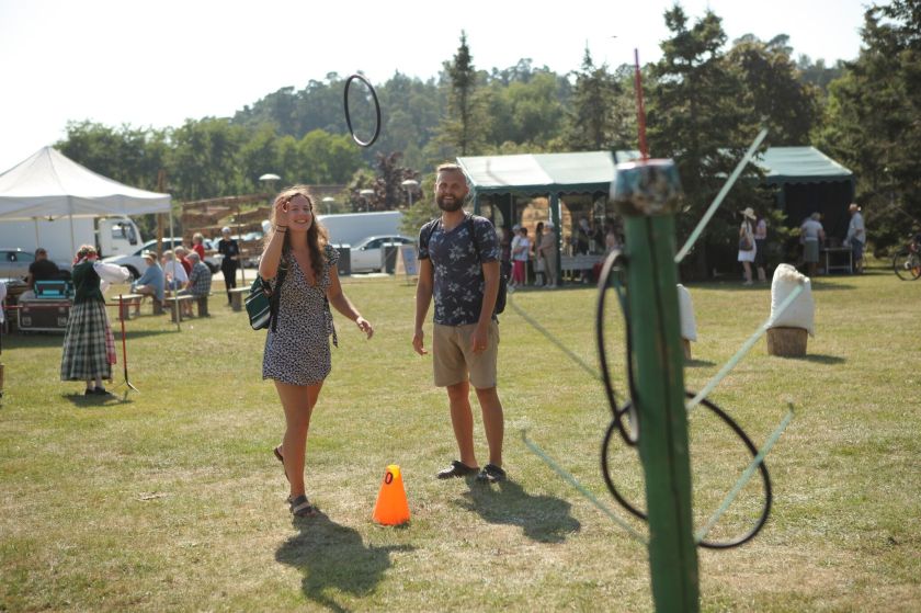 Juodkrantės festivalyje „Pūsk, vėjuži!“ – pirmasis lietuvių liaudies dainų rinkinys ir vestuvės pagal Mažosios Lietuvos tradicijas