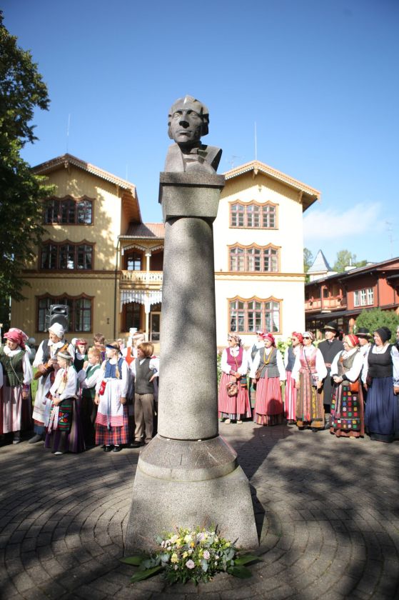 Juodkrantės festivalyje „Pūsk, vėjuži!“ – pirmasis lietuvių liaudies dainų rinkinys ir vestuvės pagal Mažosios Lietuvos tradicijas