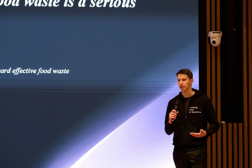 Moksleivių komanda iš Klaipėdos atstovavo Lietuvai tarptautiniame „Solve for Tomorrow“ technologijų konkurse Milane