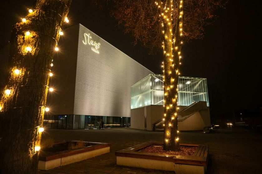 Kalėdinis pasivaikščiojimas Panevėžyje: šviesos, menas ir istorija