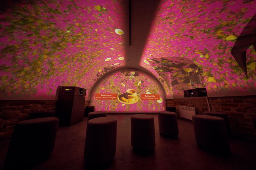 Nuo šaltibarščių iki troleibusų: turistų Vilniuje daugėja – kodėl jie renkasi sostinę?